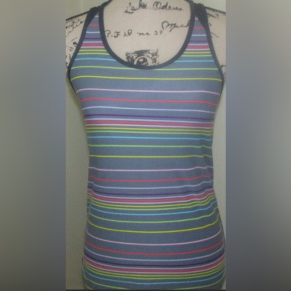 Old Navy UltraLite Rib-Knit Razorback Tank Top - Picture 1 of 7